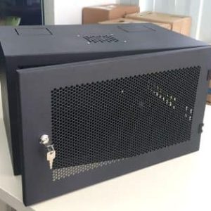 Mẫu tủ rack 6U có thiết kế vô cùng bắt mắt