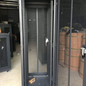 Mẫu tủ rack 36U Hoàng Phát sản xuất